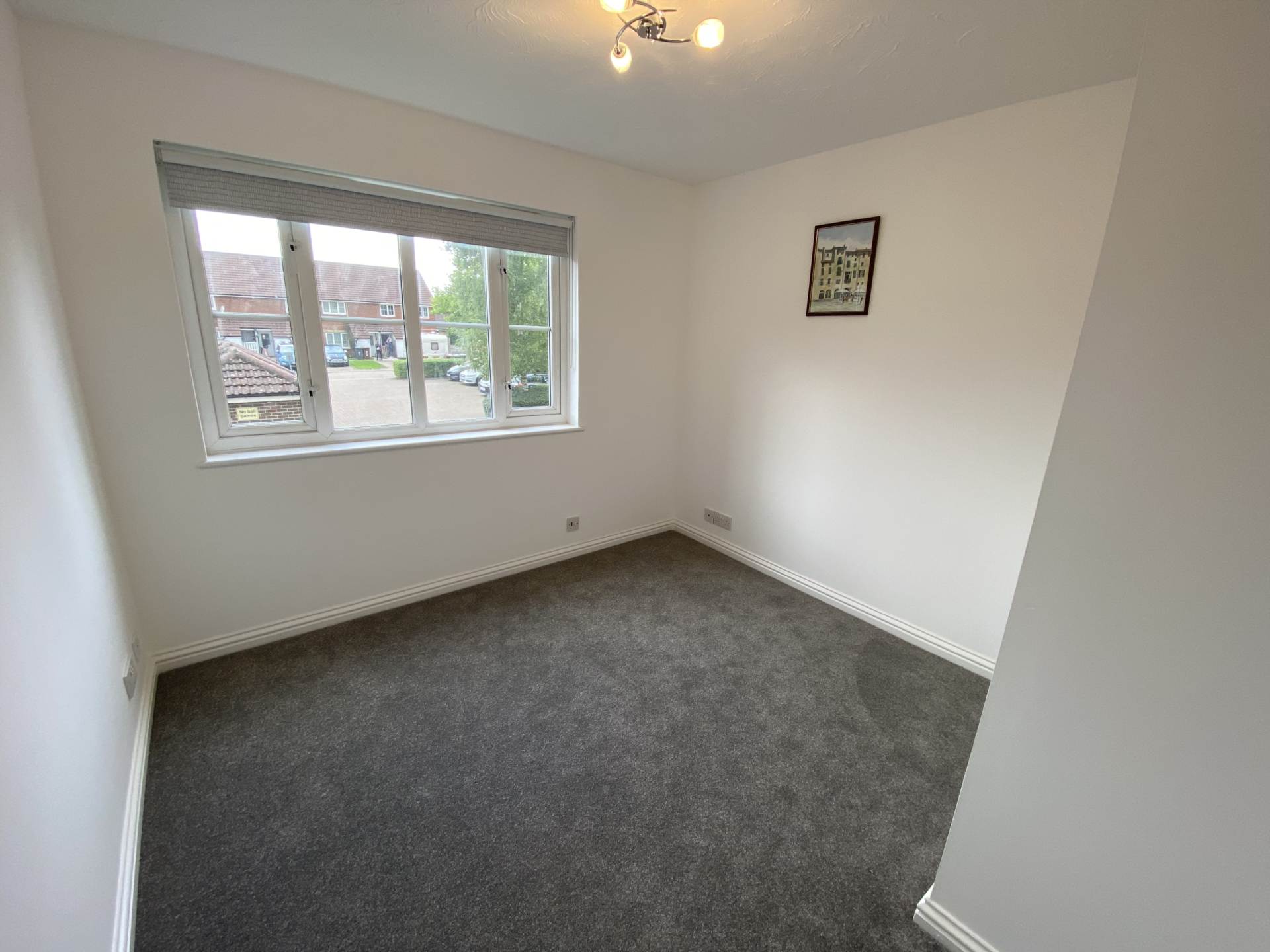 Additional Property Image 1 bedroom Flat for sale in Borehamwood 5