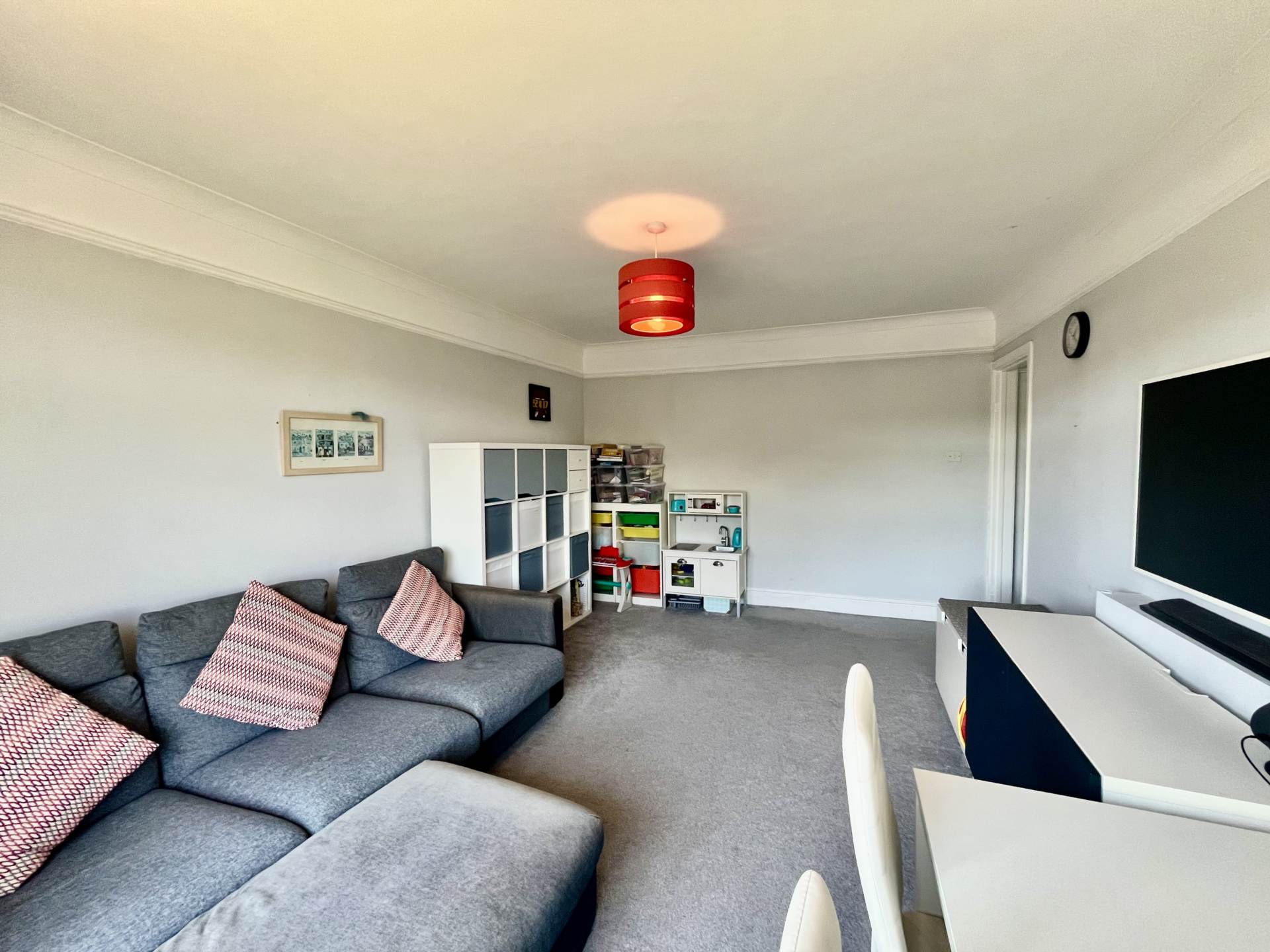 Additional Property Image 2 bedroom Maisonette for sale in Borehamwood 4