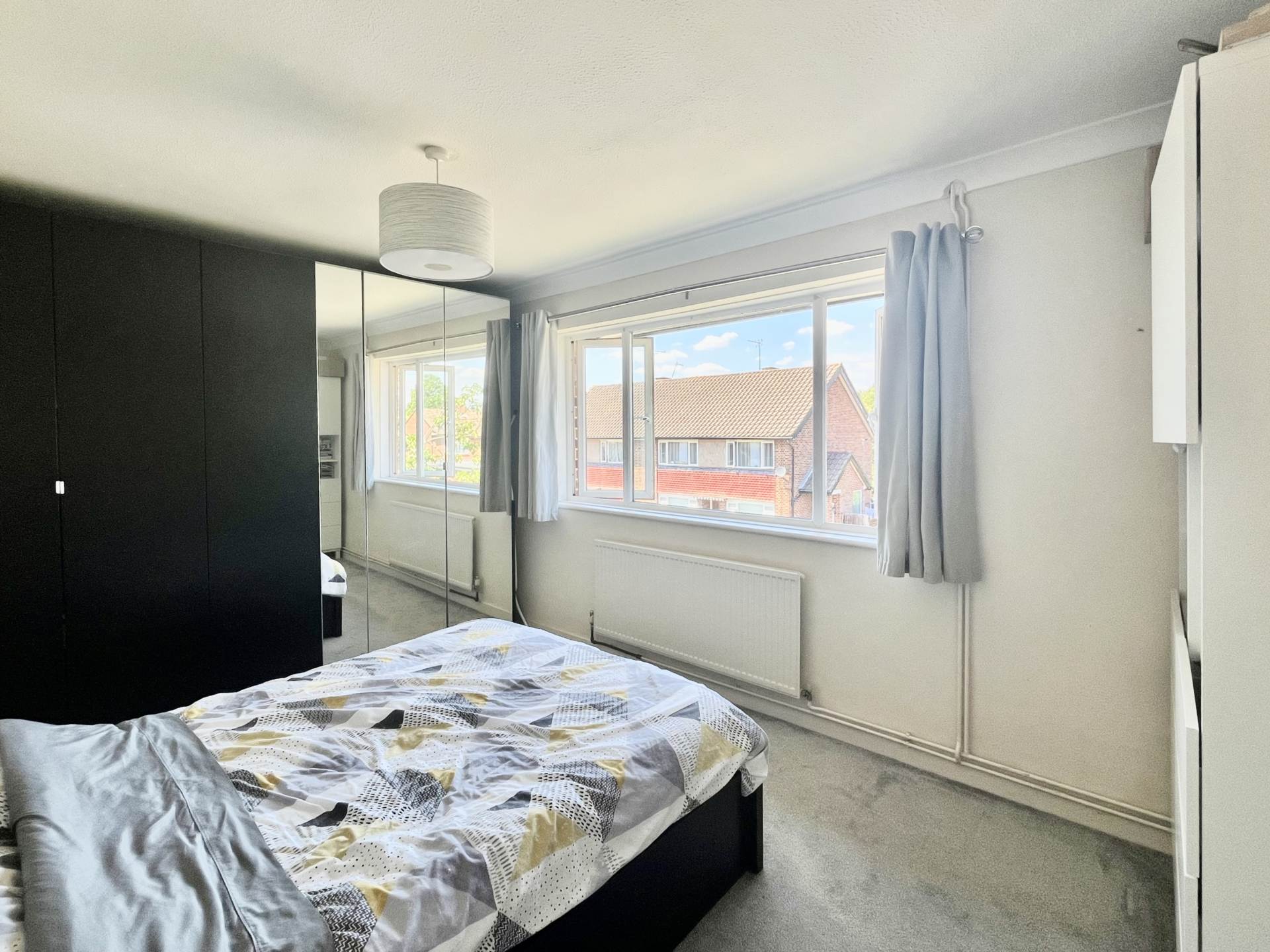 Additional Property Image 2 bedroom Maisonette for sale in Borehamwood 7