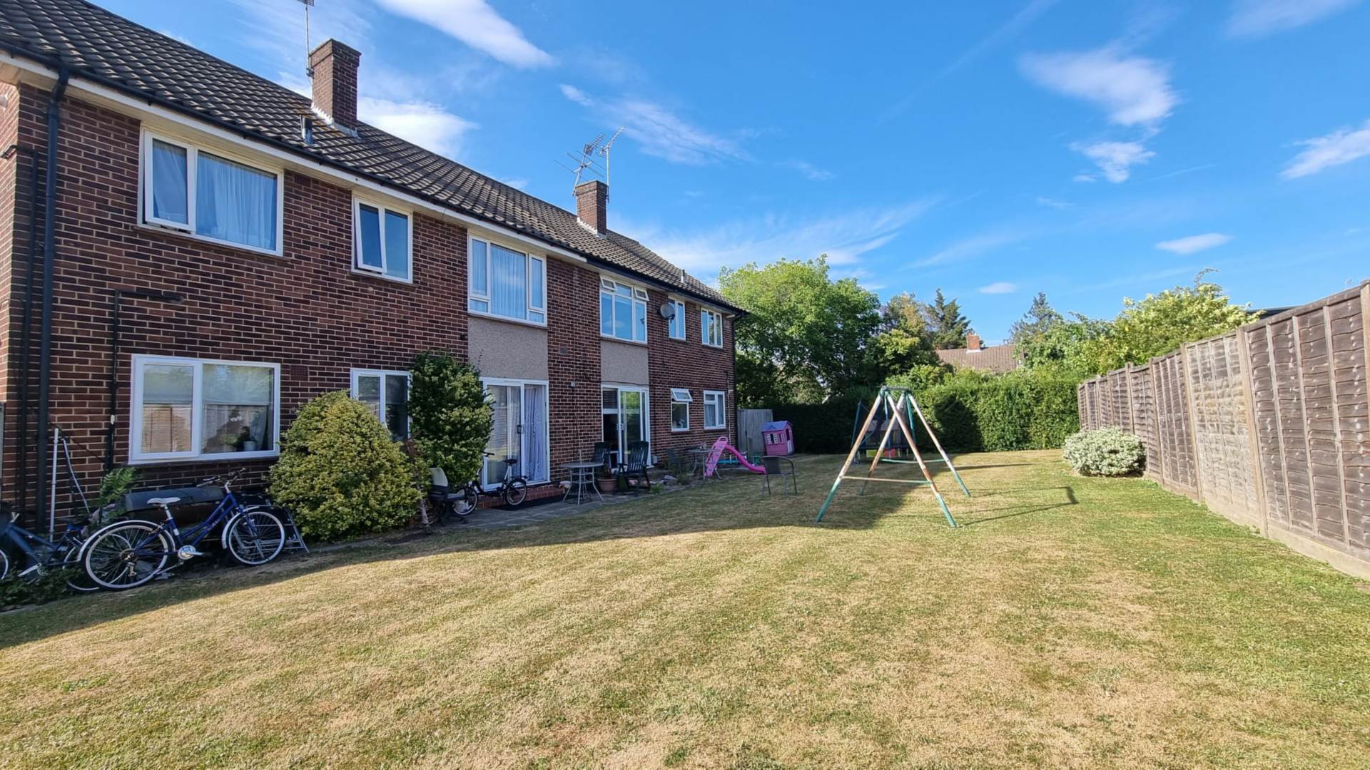 Additional Property Image 2 bedroom Maisonette for sale in Borehamwood 13