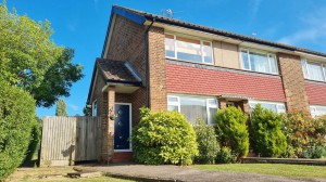 2 bedroom Maisonette for sale in Borehamwood
