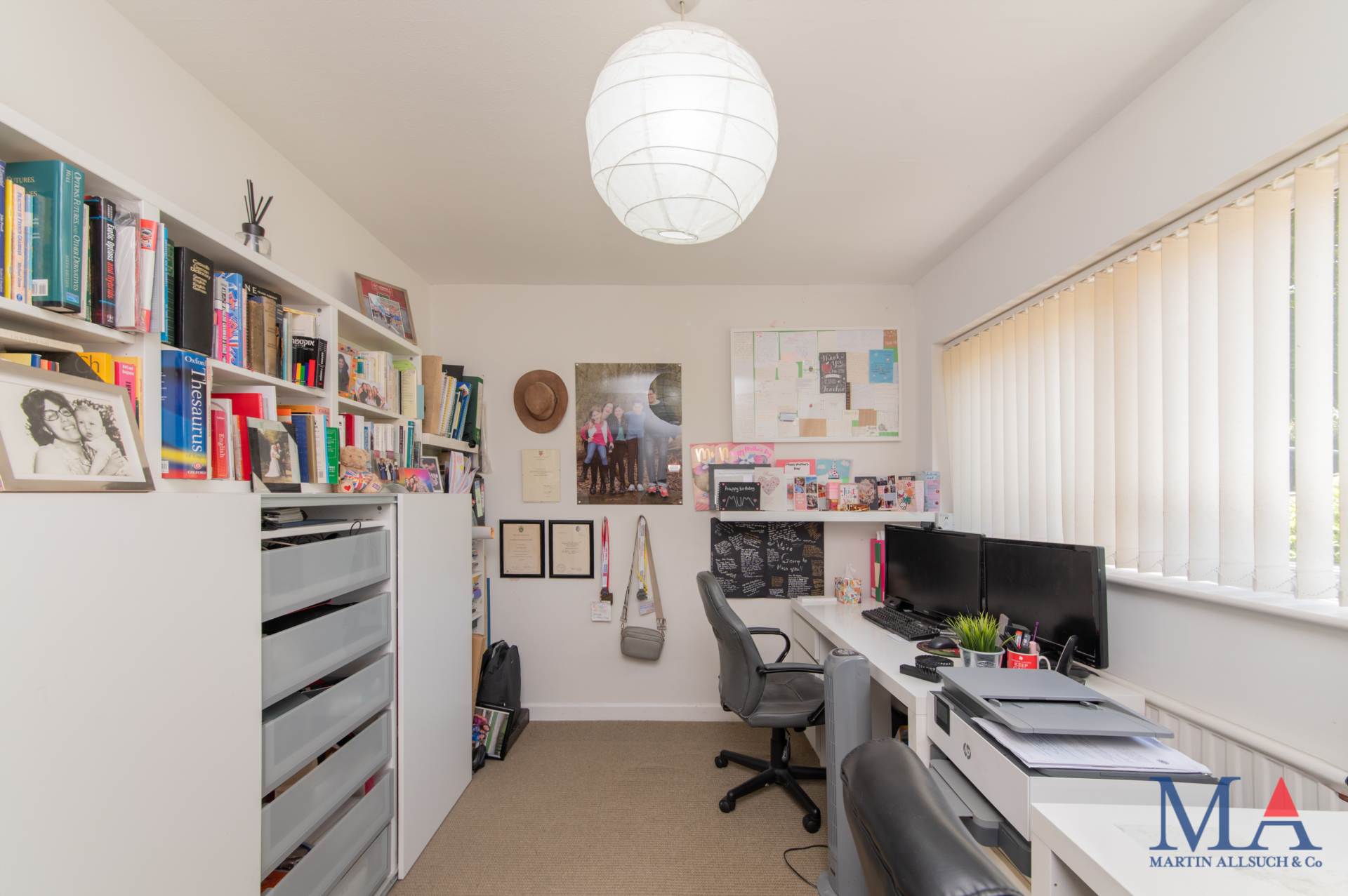 Additional Property Image 5 bedroom Detached for sale in Borehamwood 17