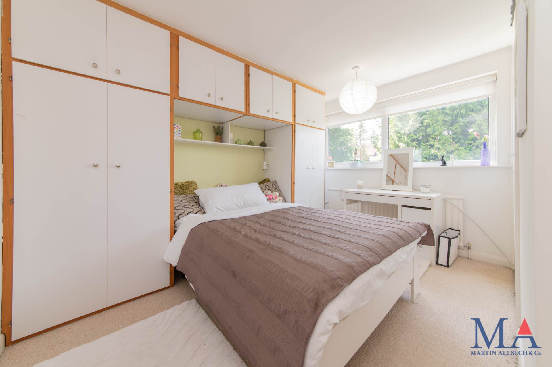 Additional Property Image 5 bedroom Detached for sale in Borehamwood 20