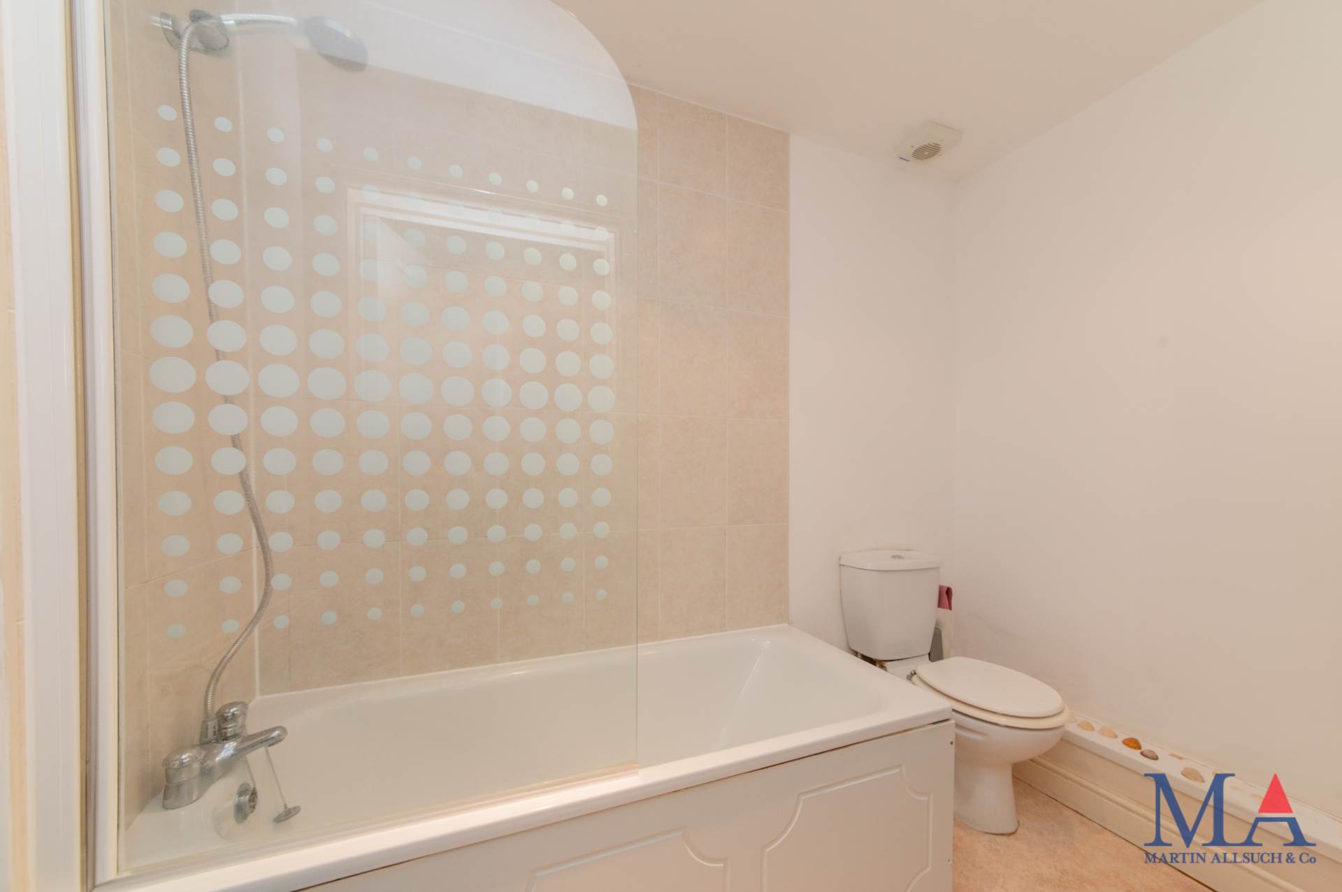Additional Property Image 1 bedroom Flat for sale in Elstree 8