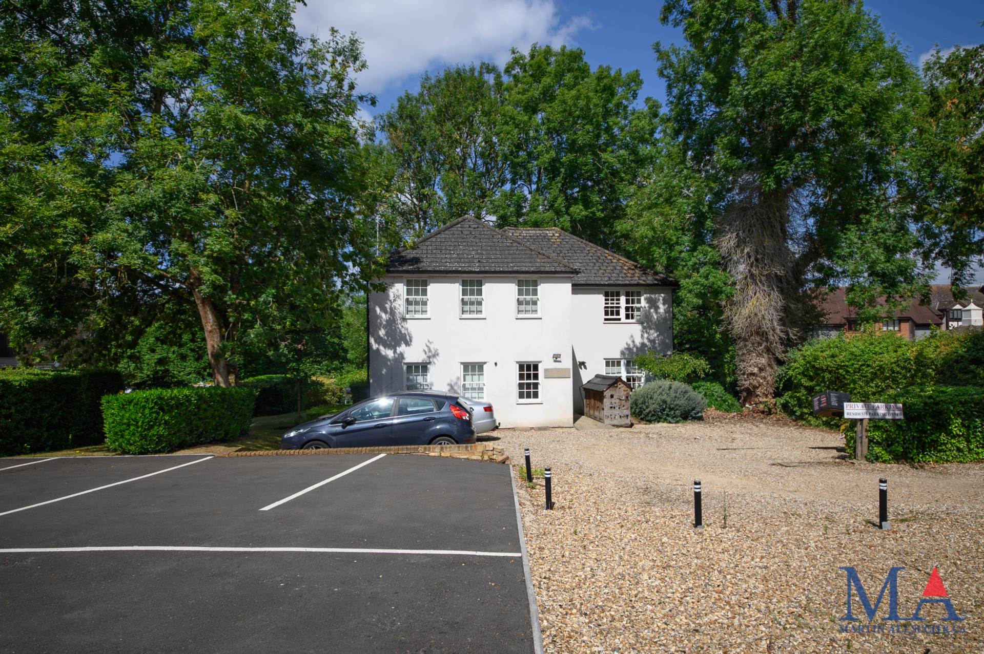 Additional Property Image 1 bedroom Flat for sale in Elstree 14