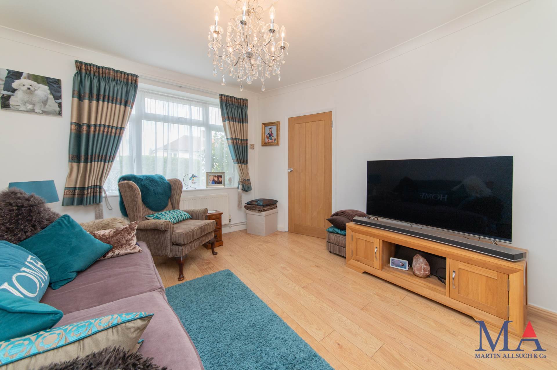 Additional Property Image 2 bedroom Semi Detached for sale in Borehamwood 4