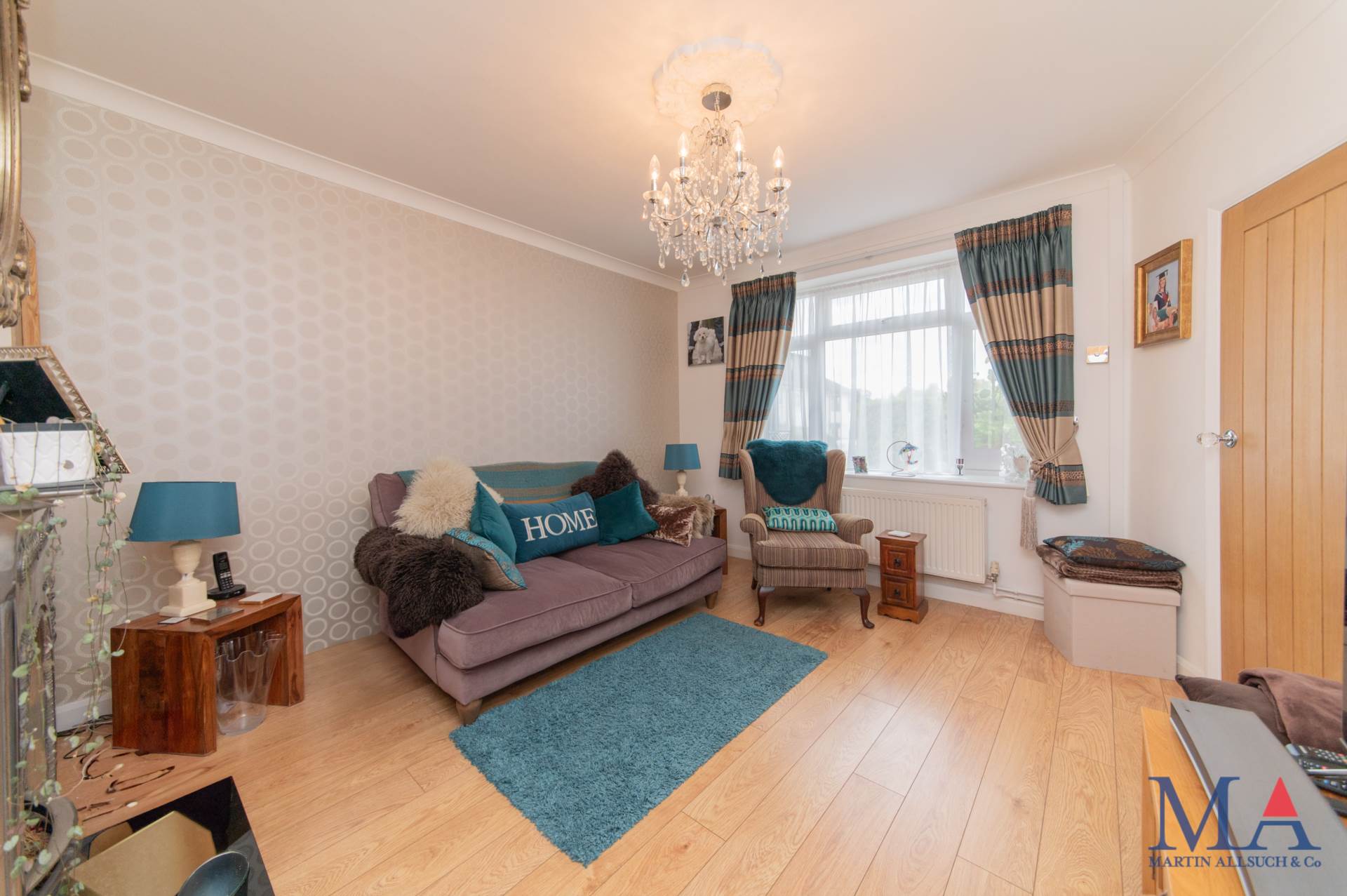Additional Property Image 2 bedroom Semi Detached for sale in Borehamwood 6