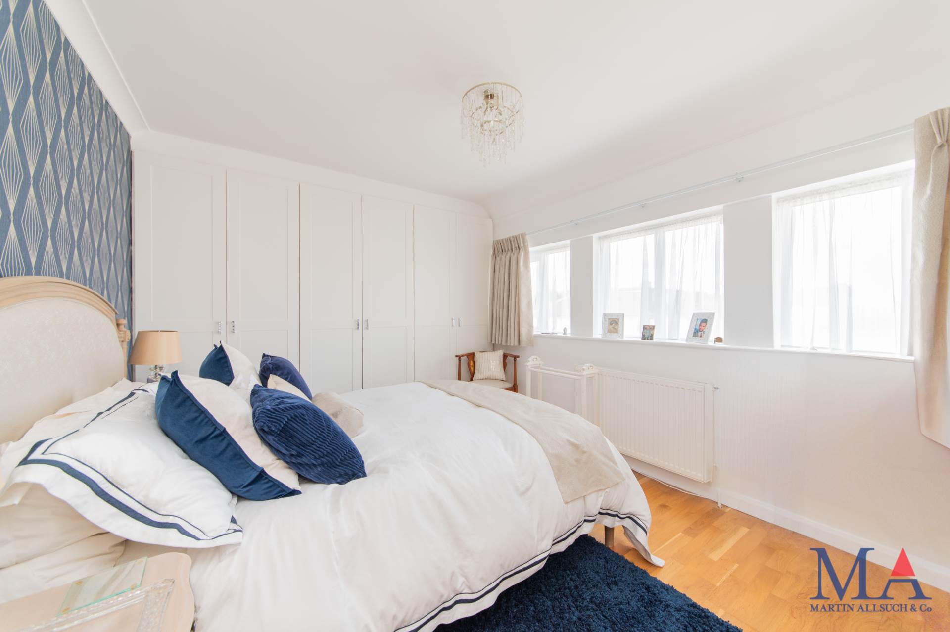 Additional Property Image 2 bedroom Semi Detached for sale in Borehamwood 13