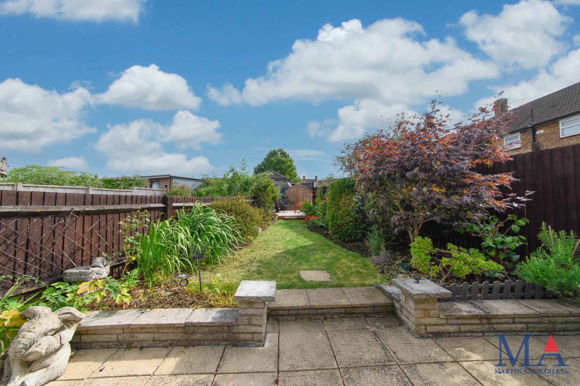Additional Property Image 2 bedroom Semi Detached for sale in Borehamwood 16