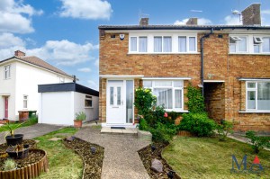 2 bedroom Semi Detached for sale in Borehamwood
