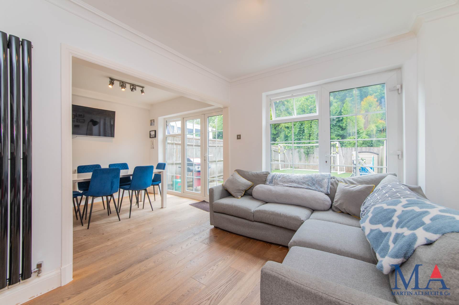 Additional Property Image 4 bedroom Town House for sale in Borehamwood 25