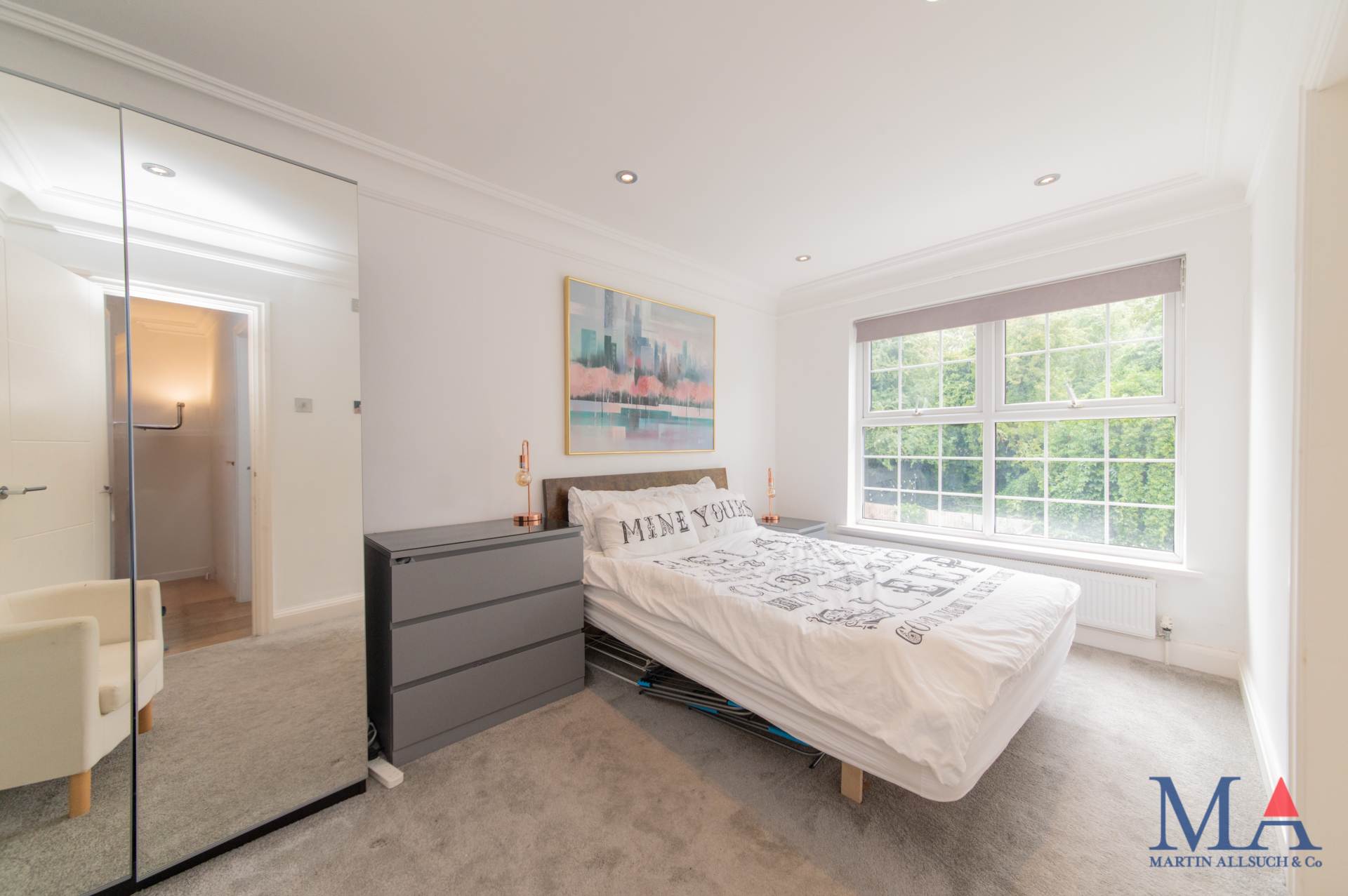 Additional Property Image 4 bedroom Town House for sale in Borehamwood 43