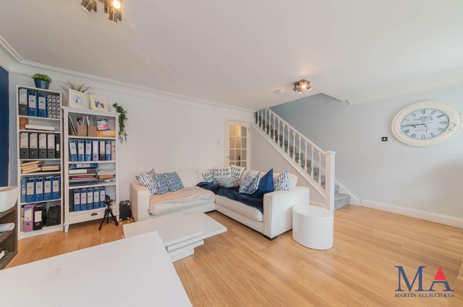 Additional Property Image 4 bedroom Town House for sale in Borehamwood 49