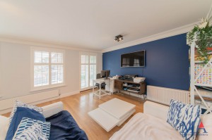 4 bedroom Town House for sale in Borehamwood