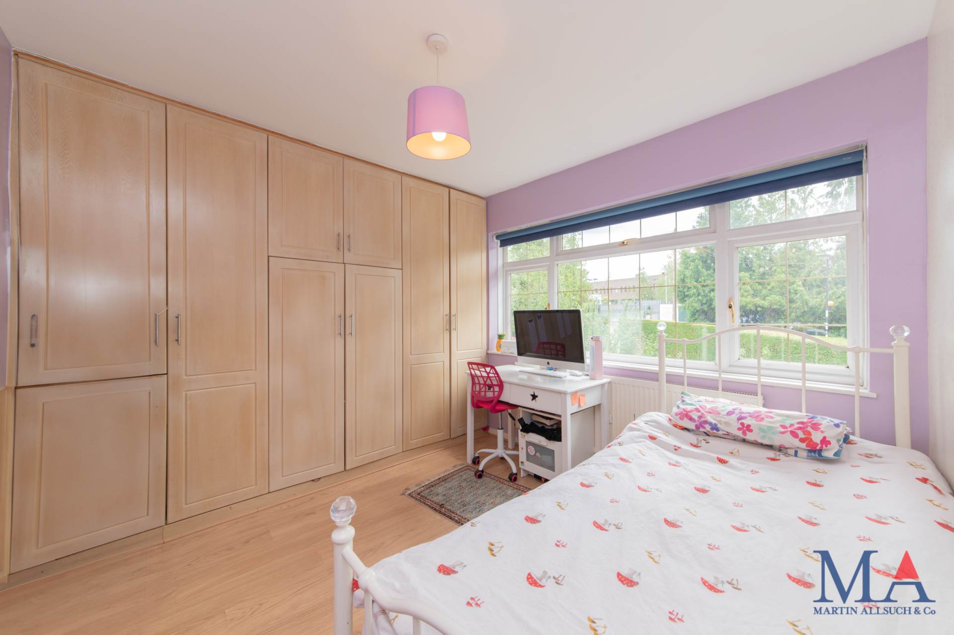 Additional Property Image 3 bedroom Semi Detached for sale in Borehamwood 11