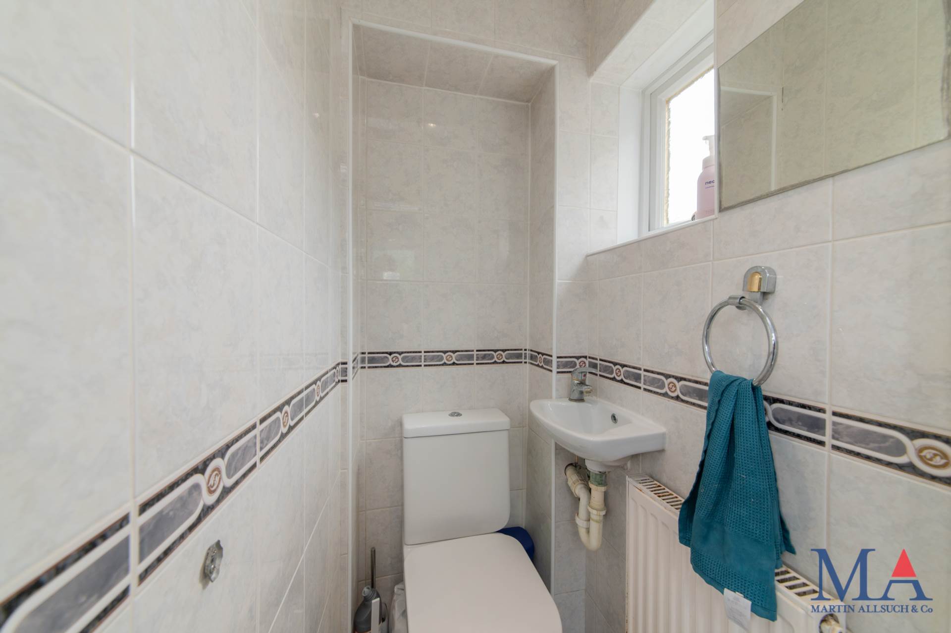Additional Property Image 3 bedroom Semi Detached for sale in Borehamwood 18