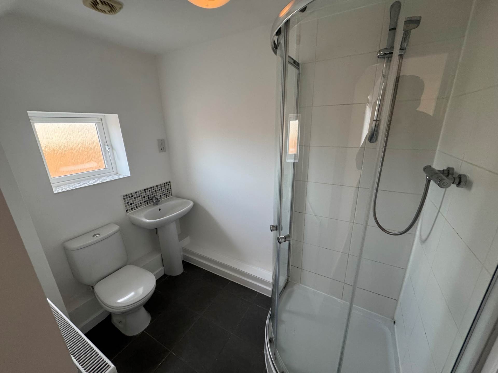 Additional Property Image 2 bedroom Flat for sale in Borehamwood 11