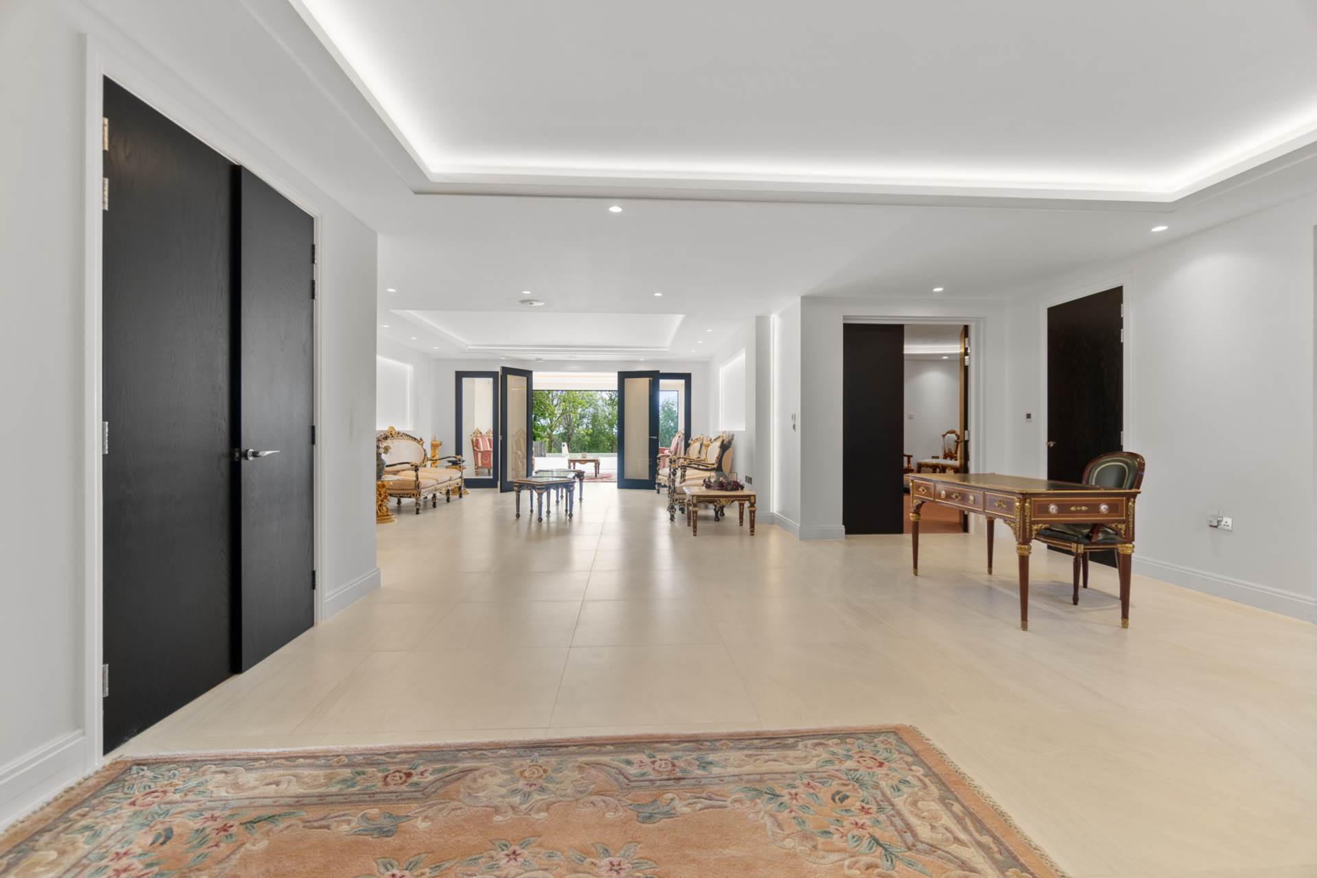 Additional Property Image 8 bedroom Detached for sale in Borehamwood 9