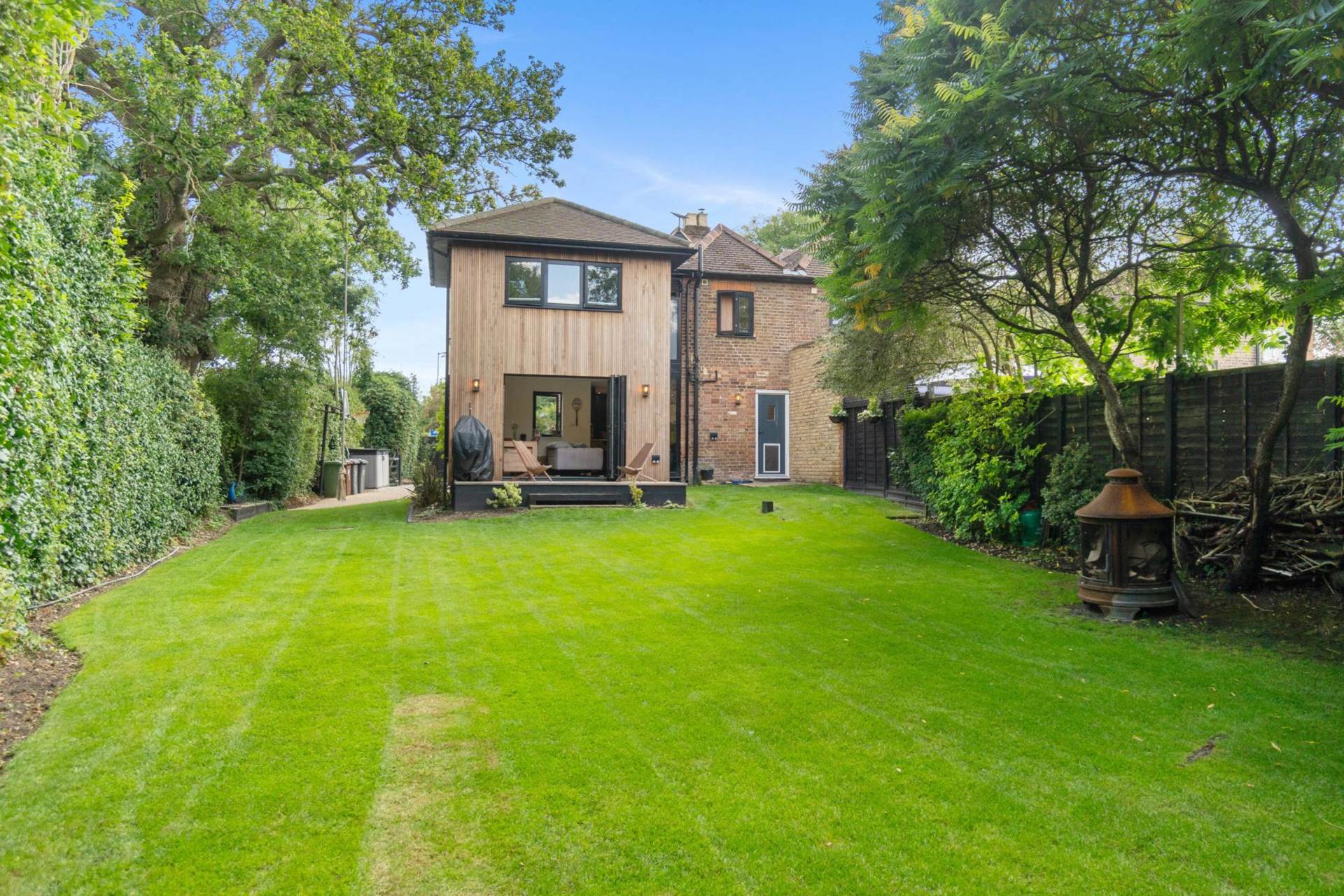 Additional Property Image 3 bedroom Cottage for sale in Radlett 13