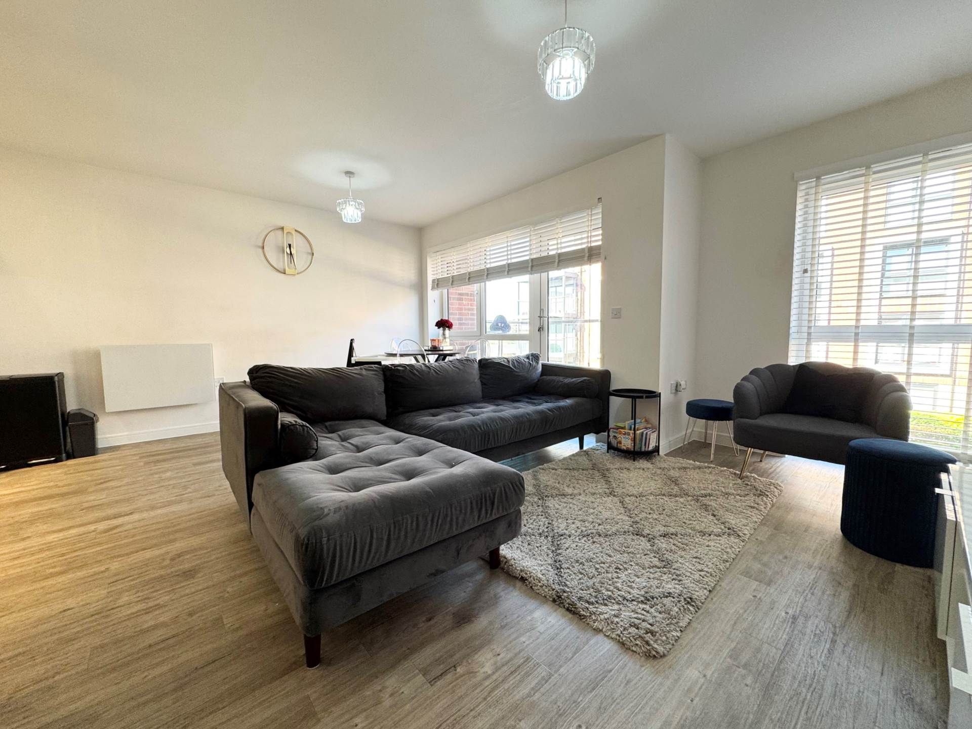 Additional Property Image 2 bedroom Flat for sale in Borehamwood 2