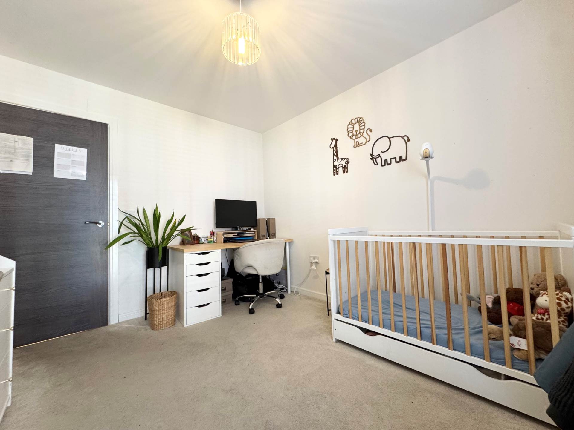 Additional Property Image 2 bedroom Flat for sale in Borehamwood 9