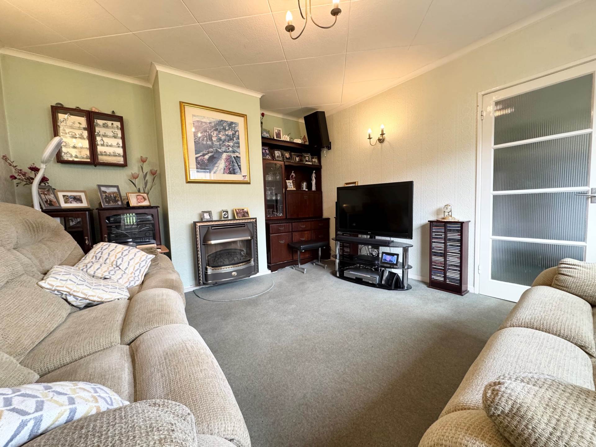Additional Property Image 3 bedroom Terraced for sale in Borehamwood 4