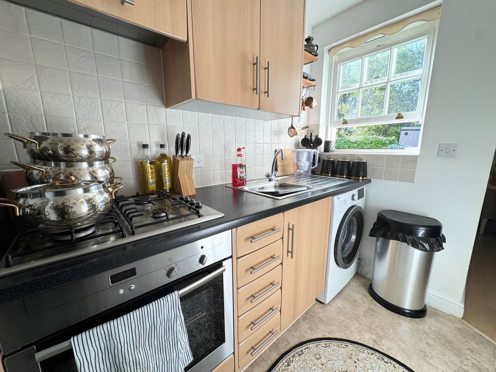 Additional Property Image 1 bedroom Flat for sale in Borehamwood 6