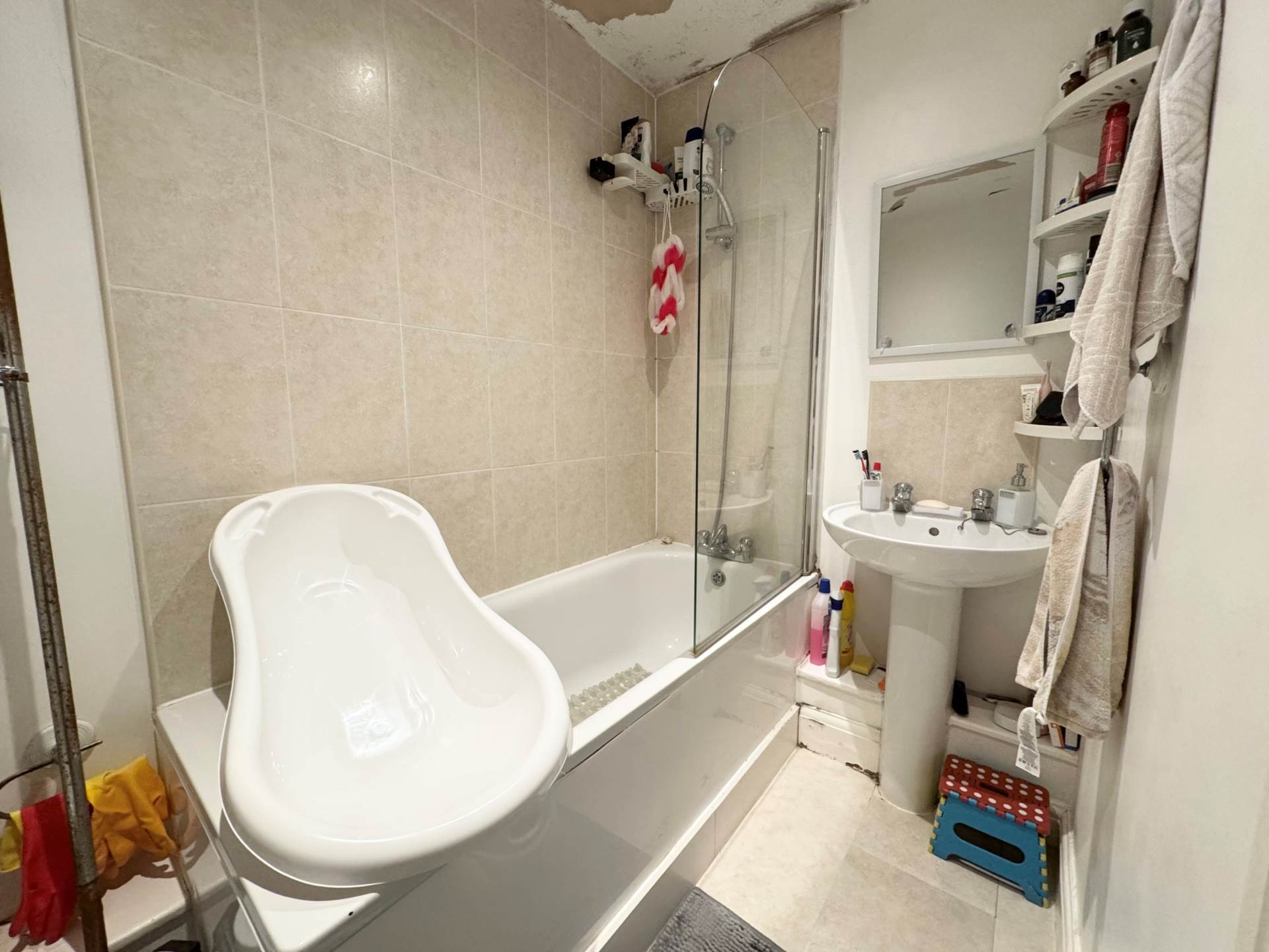 Additional Property Image 1 bedroom Flat for sale in Borehamwood 7