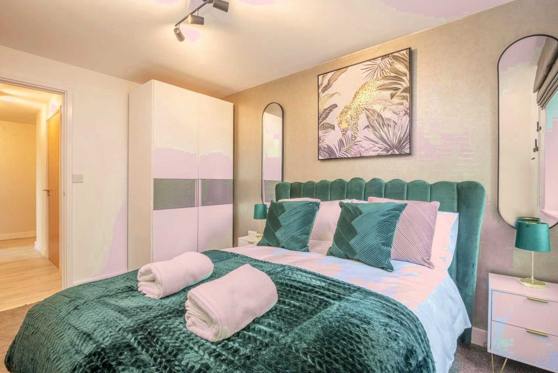 Additional Property Image 2 bedroom Flat for sale in Borehamwood 7