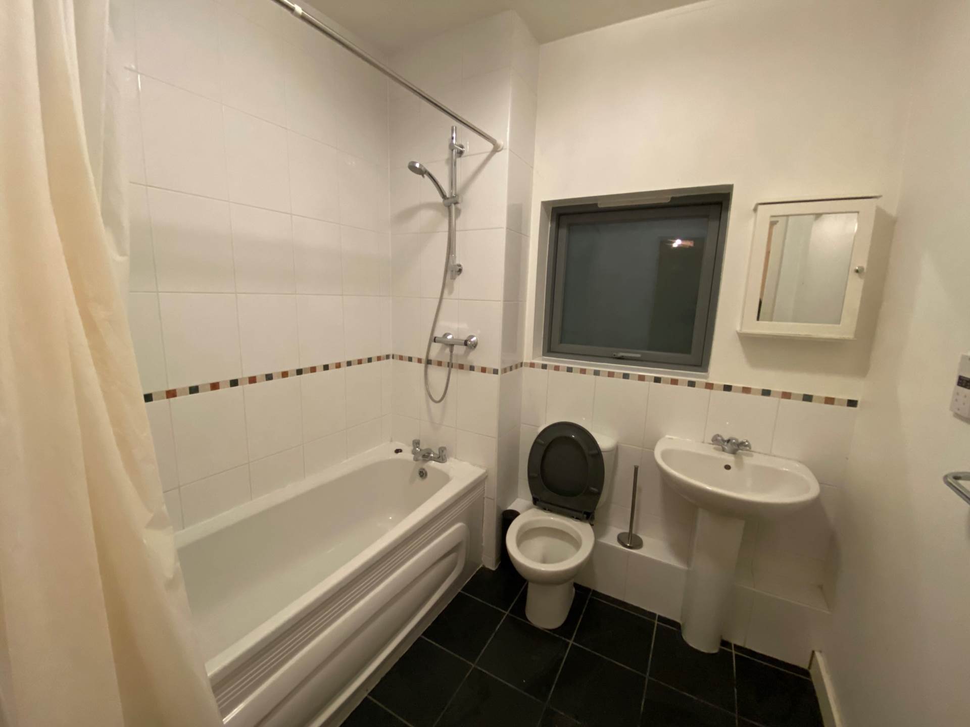 Additional Property Image 1 bedroom Flat for sale in London 8