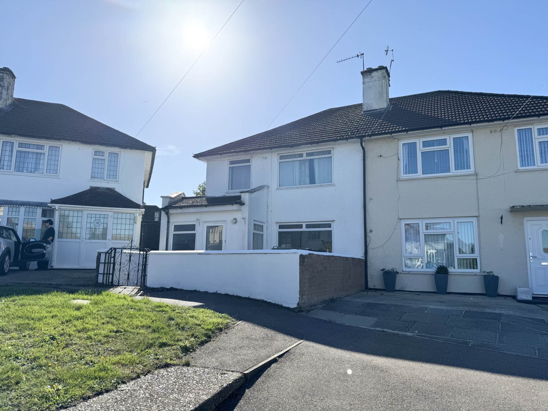 4 bedroom Semi Detached for sale in Borehamwood