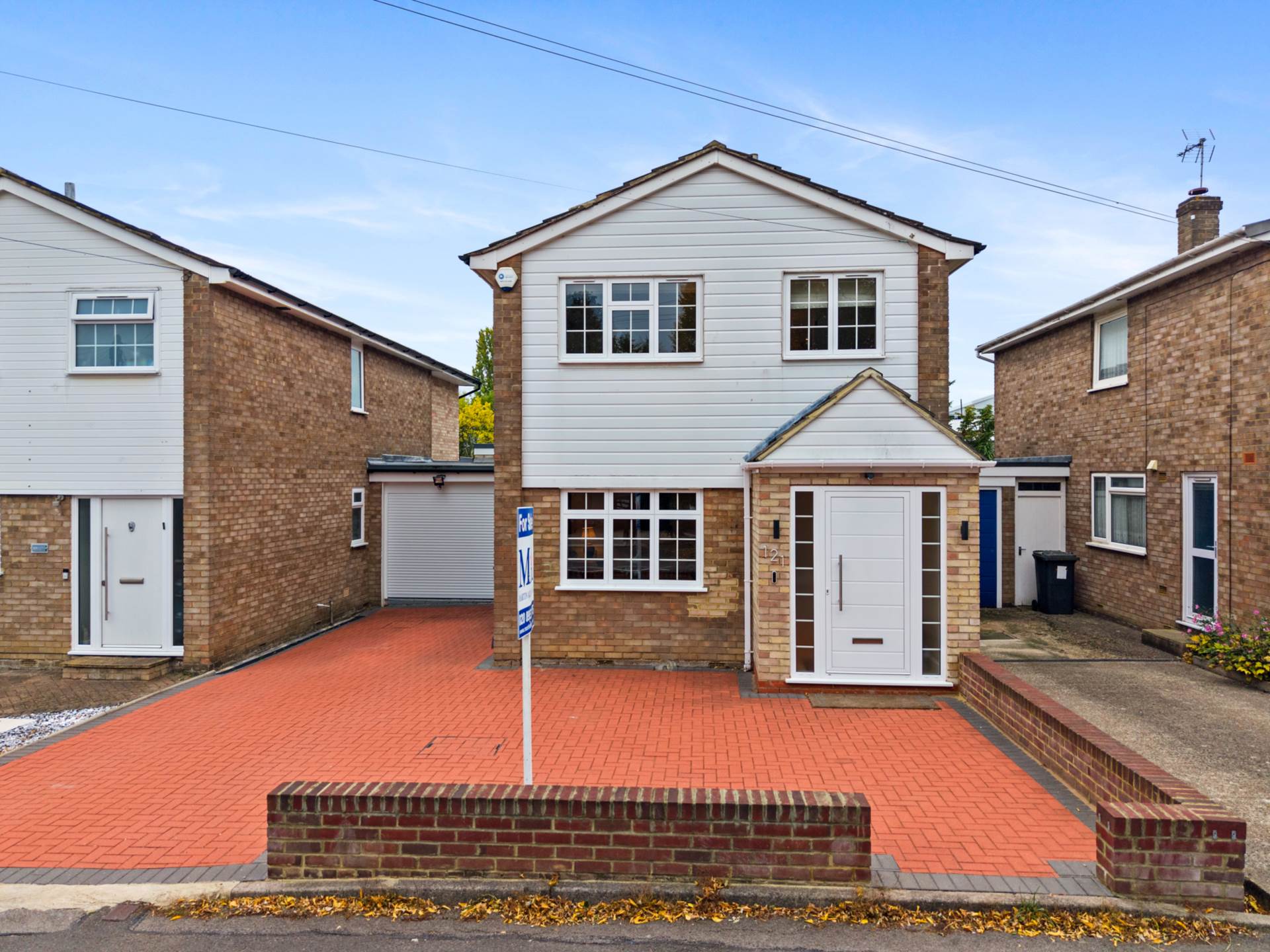 Additional Property Image 4 bedroom Detached for sale in Borehamwood 2