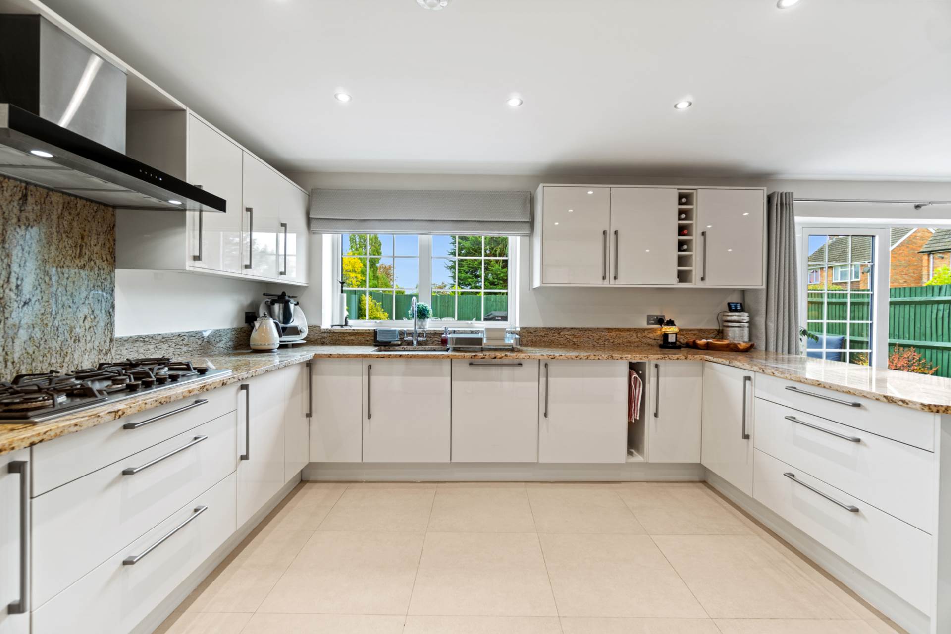 Additional Property Image 4 bedroom Detached for sale in Borehamwood 4