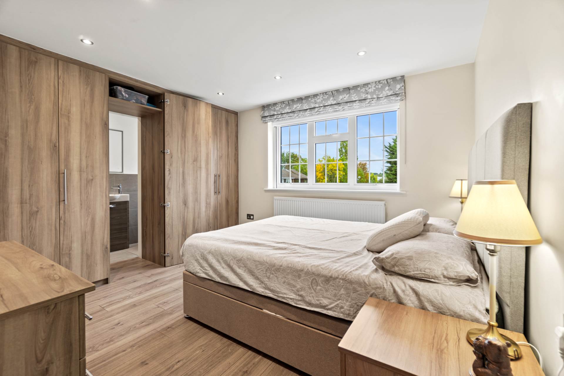 Additional Property Image 4 bedroom Detached for sale in Borehamwood 7