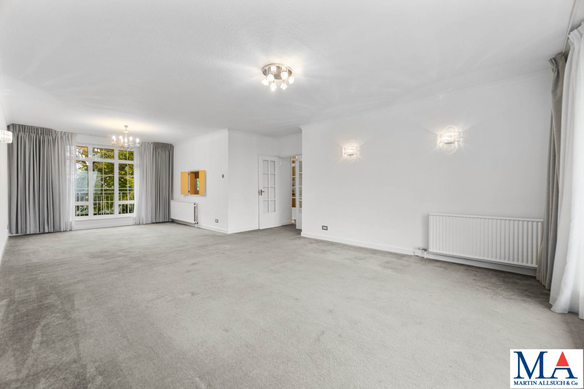 Additional Property Image 3 bedroom Flat for sale in Borehamwood 2