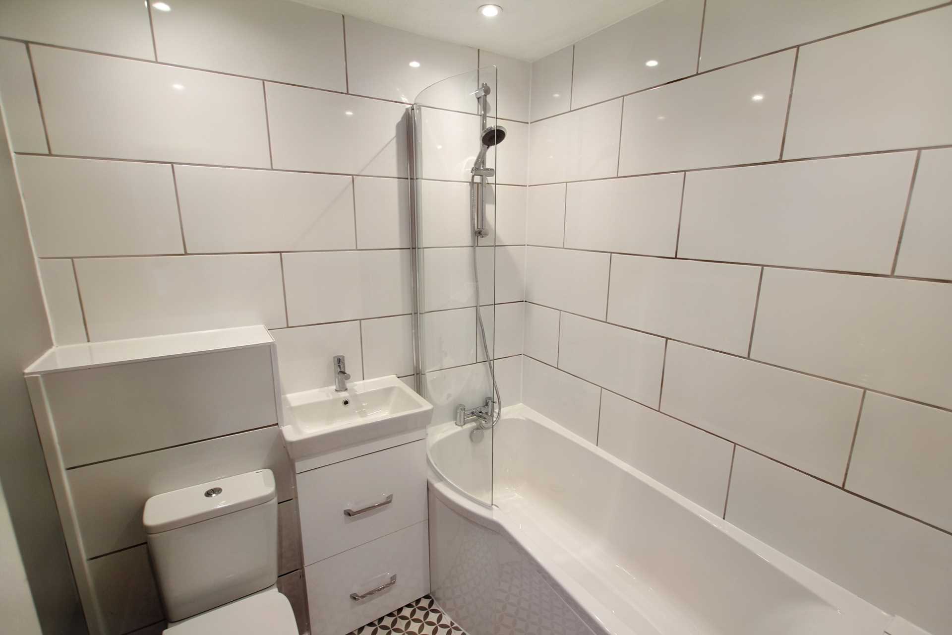 Additional Property Image 2 bedroom Terraced to rent in Aylesbury 8