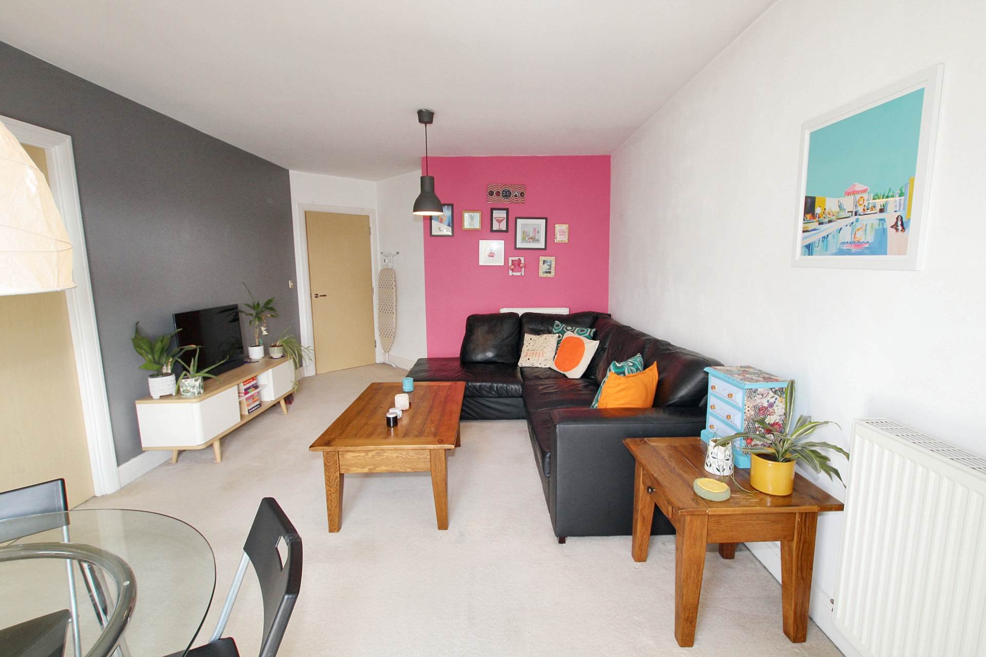 Additional Property Image 2 bedroom Apartment for sale in Aylesbury 2