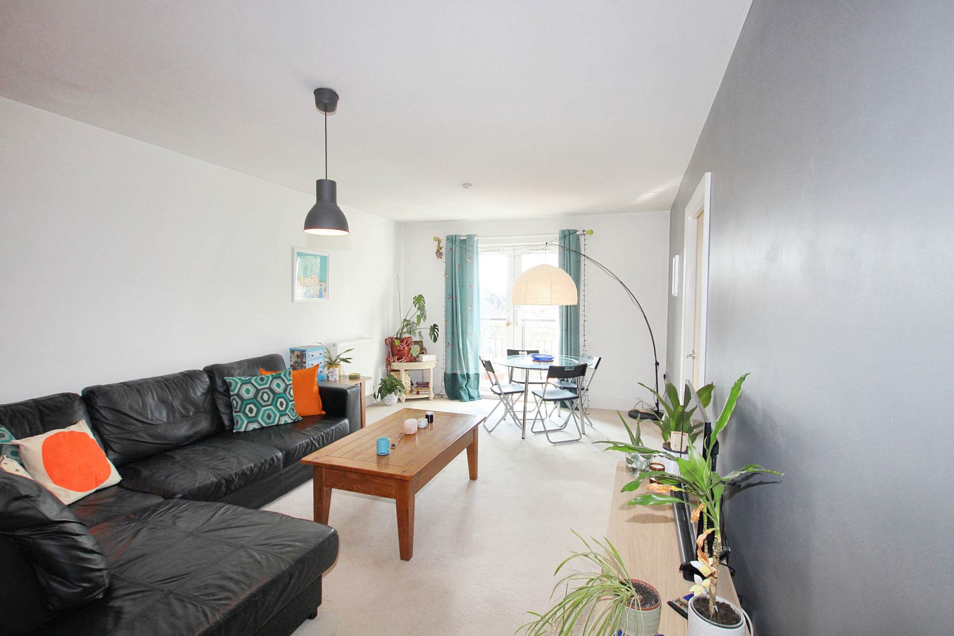 Additional Property Image 2 bedroom Apartment for sale in Aylesbury 3