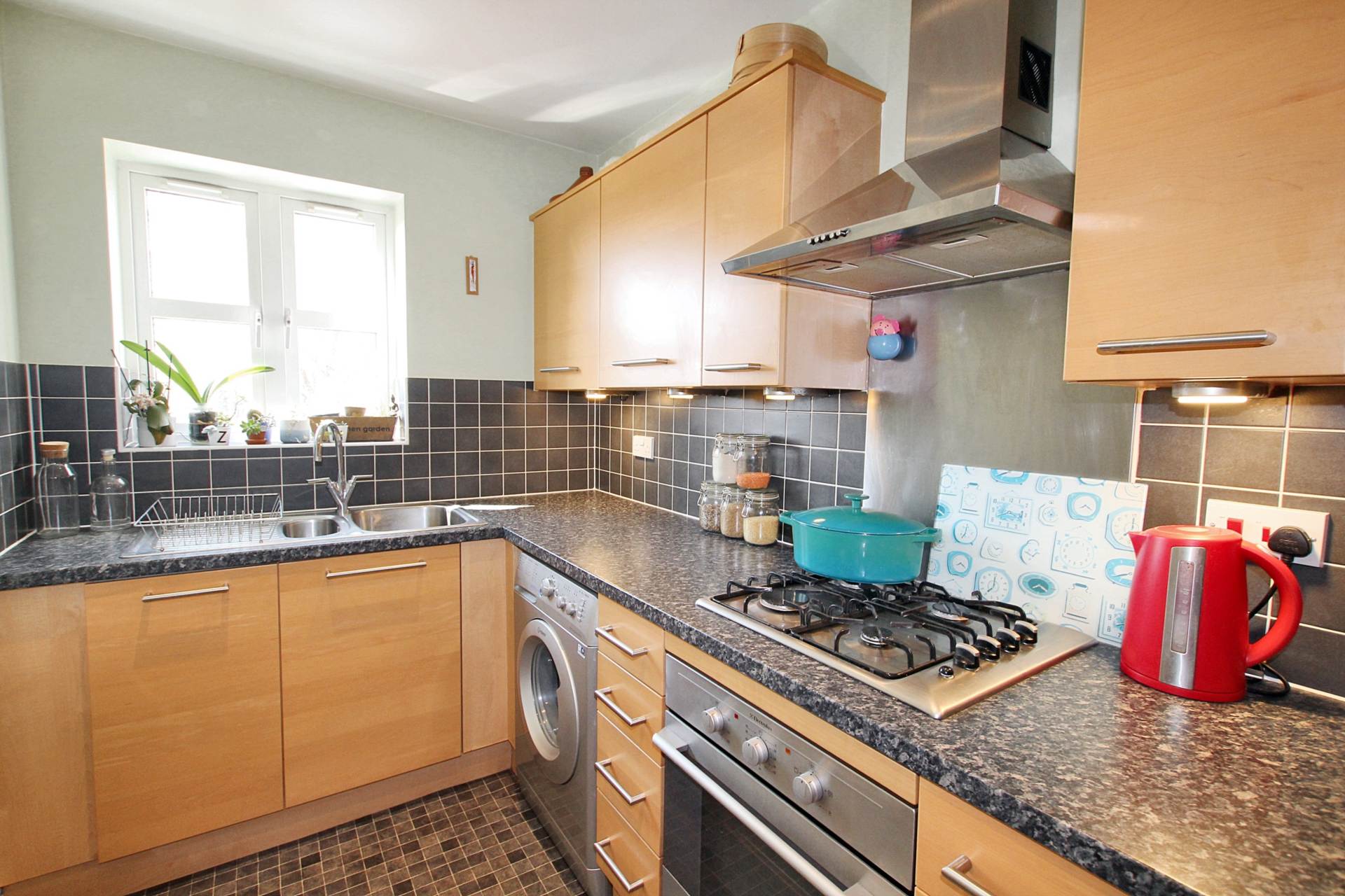 Additional Property Image 2 bedroom Apartment for sale in Aylesbury 4