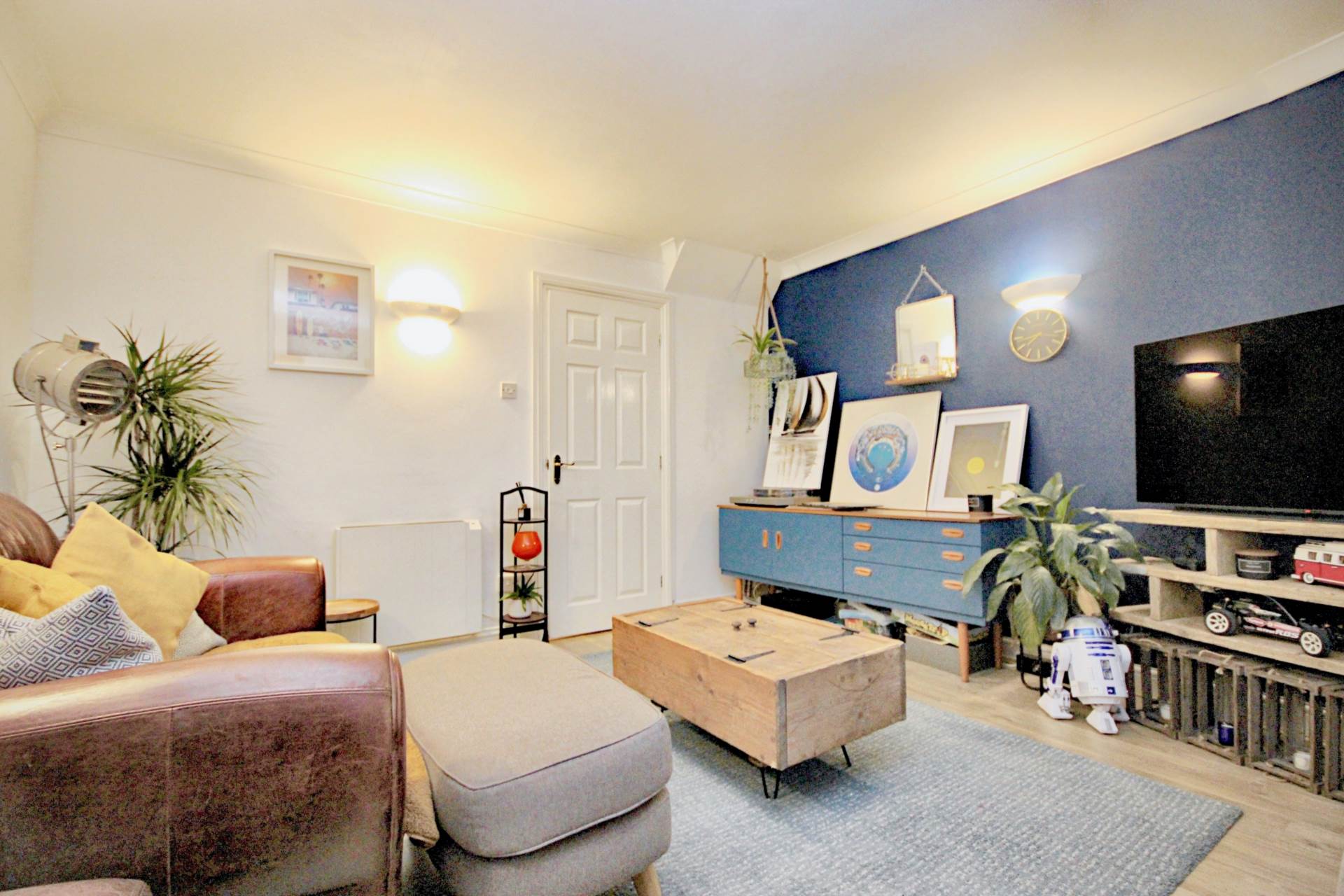 Additional Property Image 2 bedroom End of Terrace for sale in Aylesbury 4