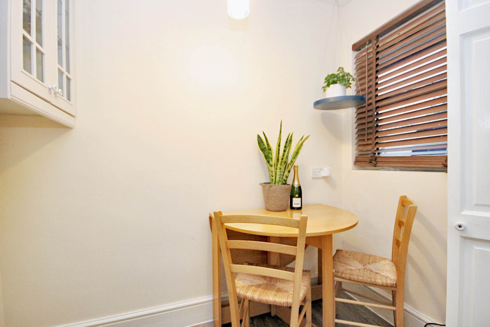 Additional Property Image 2 bedroom End of Terrace for sale in Aylesbury 8