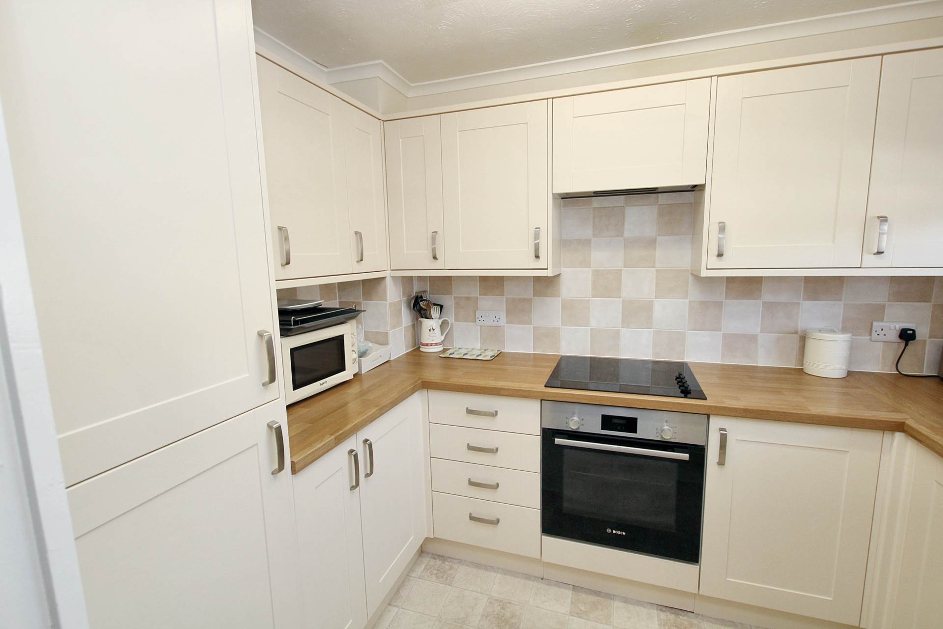 Additional Property Image 2 bedroom Flat for sale in Aylesbury 2