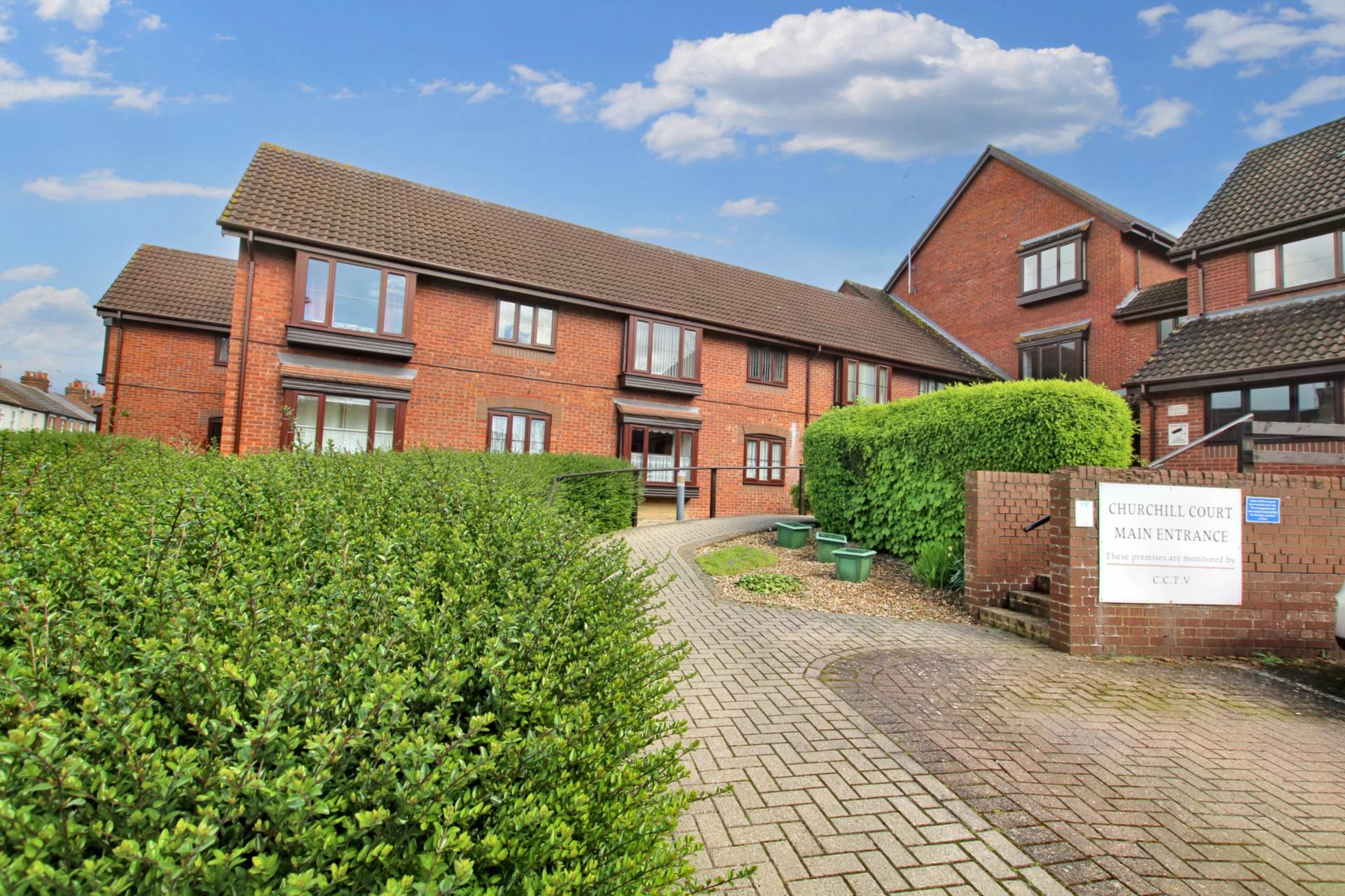 Additional Property Image 2 bedroom Flat for sale in Aylesbury 9