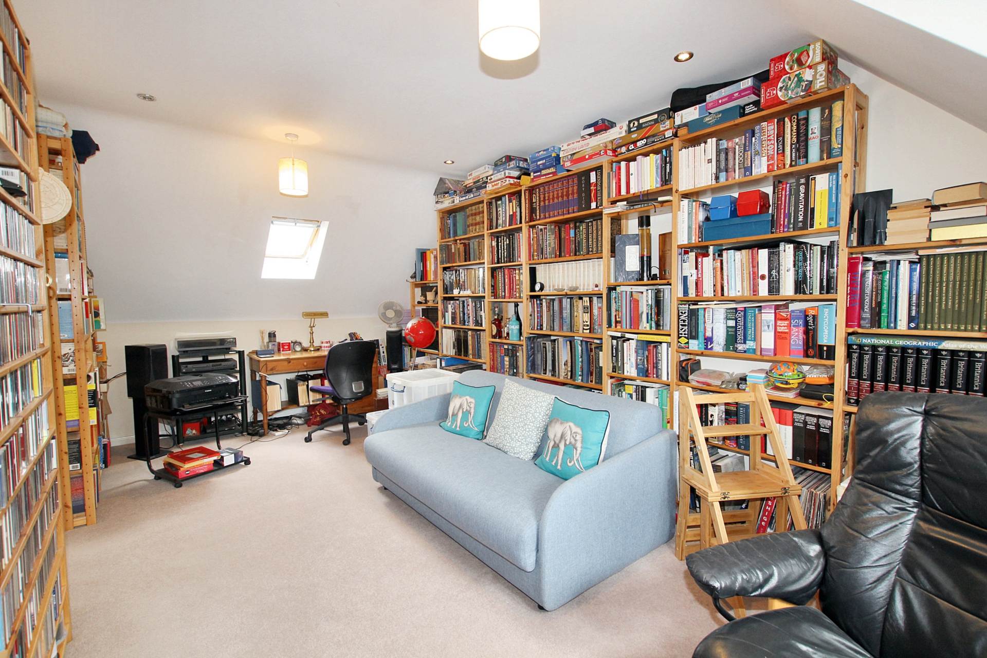Additional Property Image 5 bedroom Detached for sale in Aylesbury 12