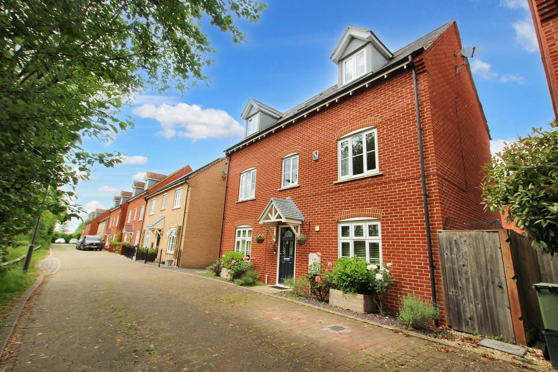 Additional Property Image 5 bedroom Detached for sale in Aylesbury 26