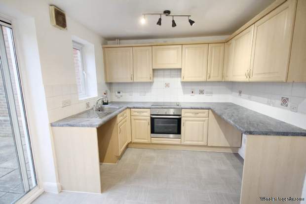 Additional Property Image 2 bedroom Terraced for sale in Aylesbury 3