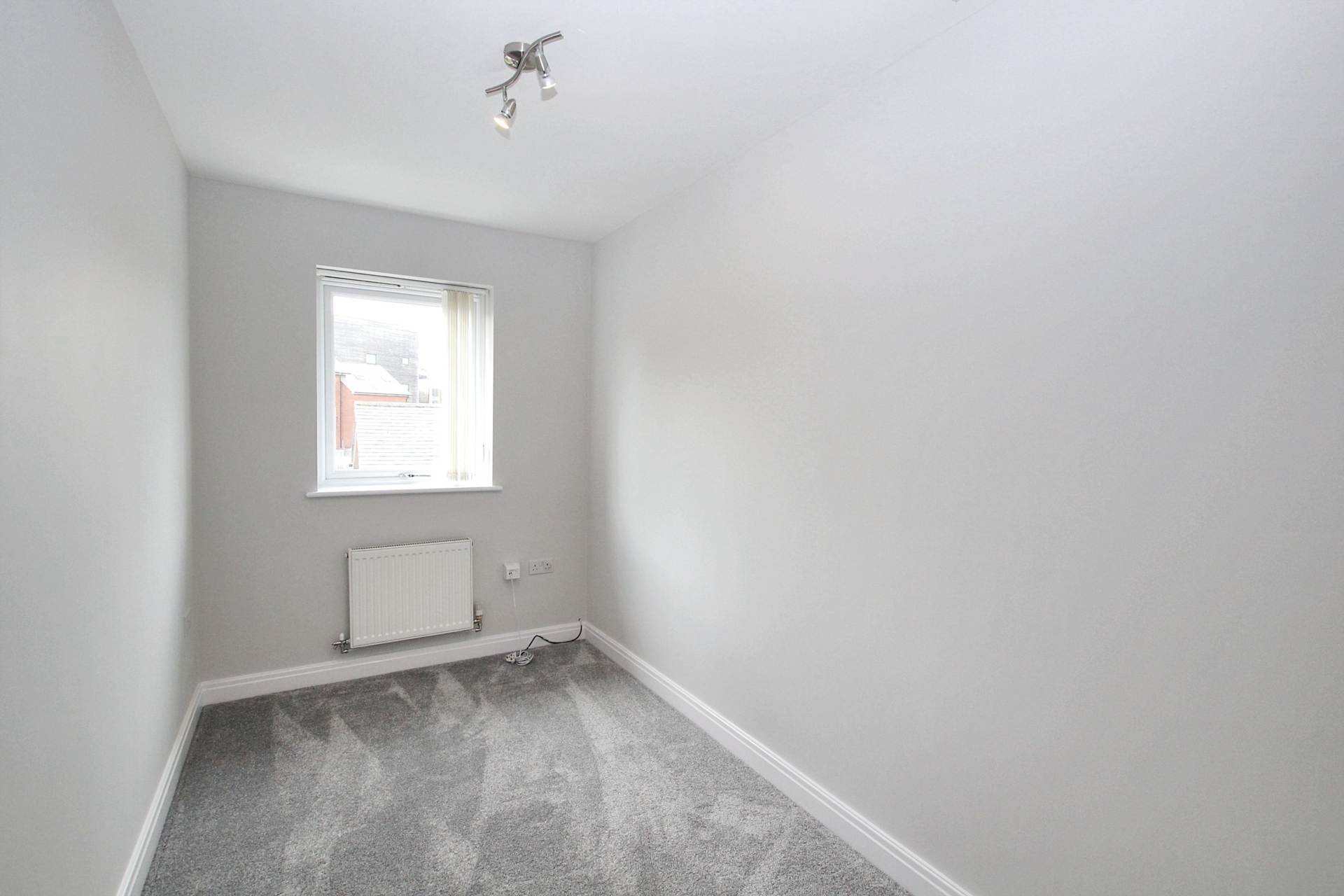 Additional Property Image 3 bedroom Terraced for sale in Aylesbury 11