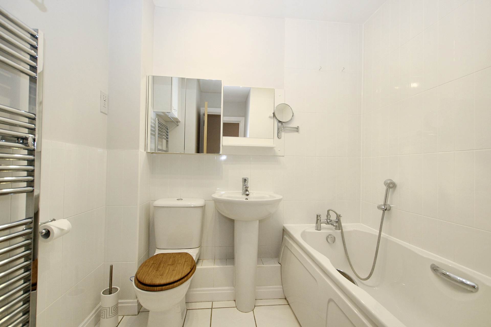 Additional Property Image 3 bedroom Terraced for sale in Aylesbury 15
