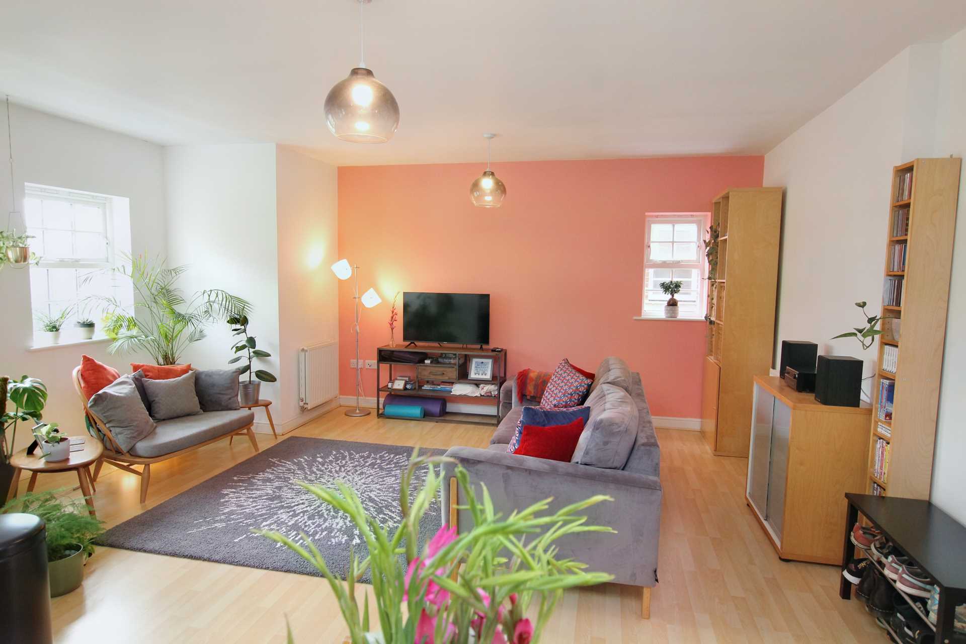 Additional Property Image 2 bedroom Apartment for sale in Aylesbury 3