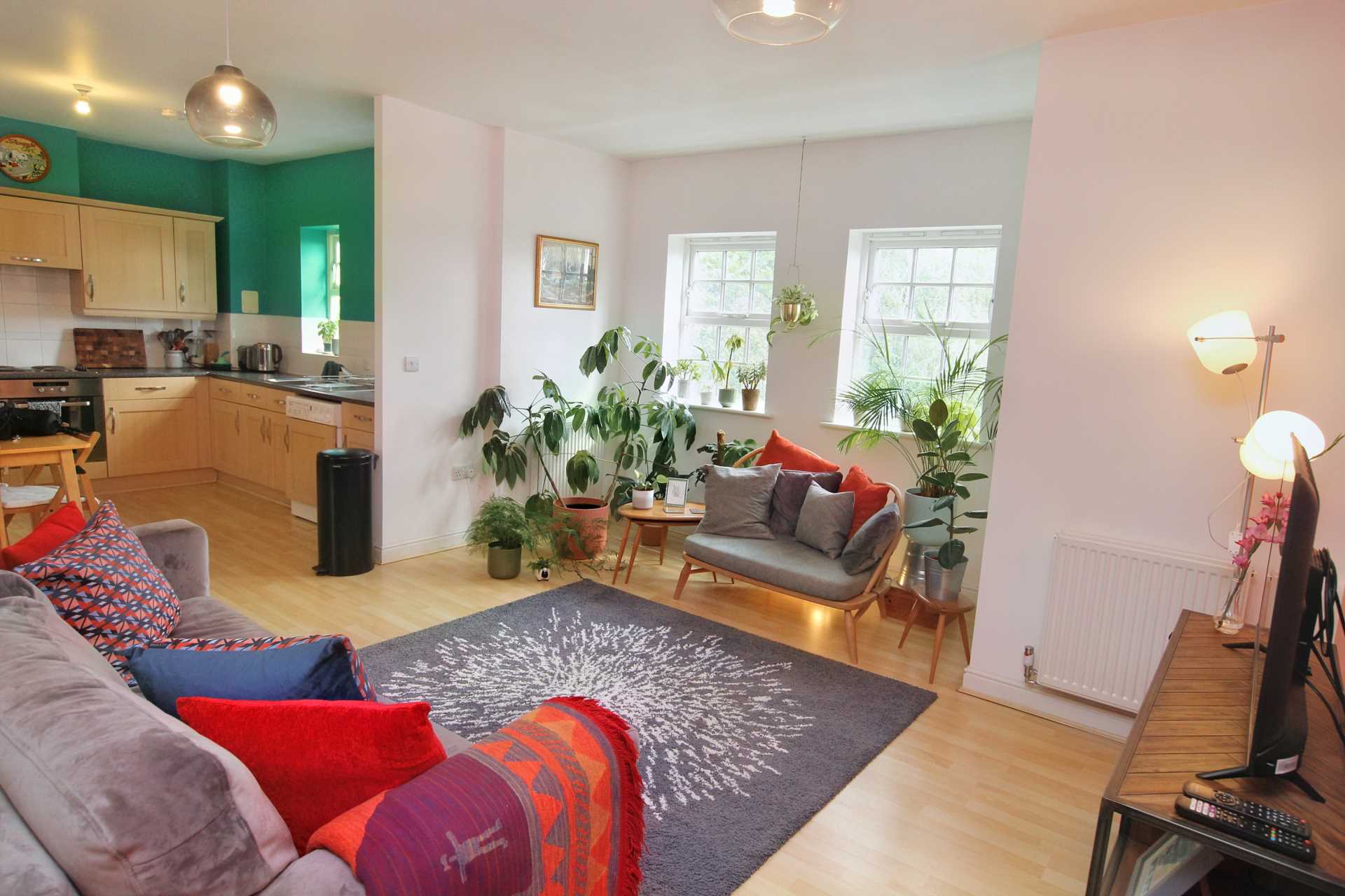 Additional Property Image 2 bedroom Apartment for sale in Aylesbury 4